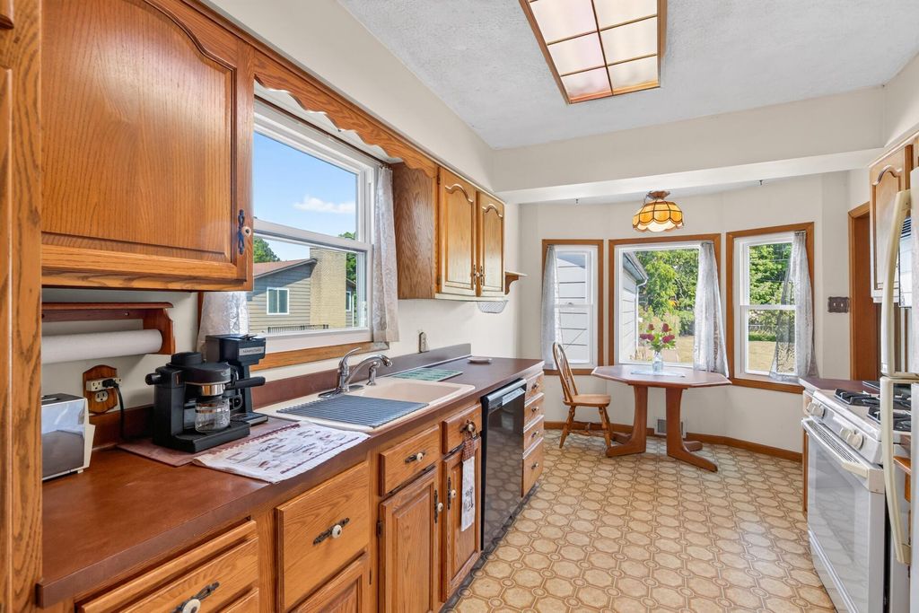 606 1st Avenue NE, Osseo, MN 55369 — photo 5