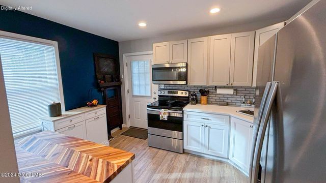 74 MacArthur Drive, Glenville, NY 12302