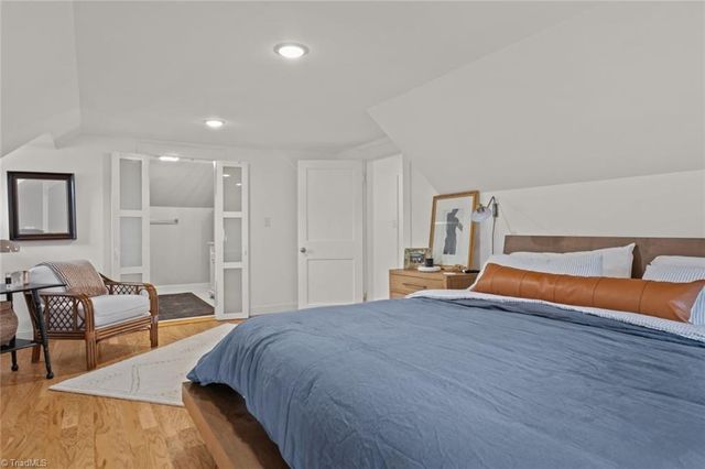 1606 End W Place, Greensboro, NC 27403