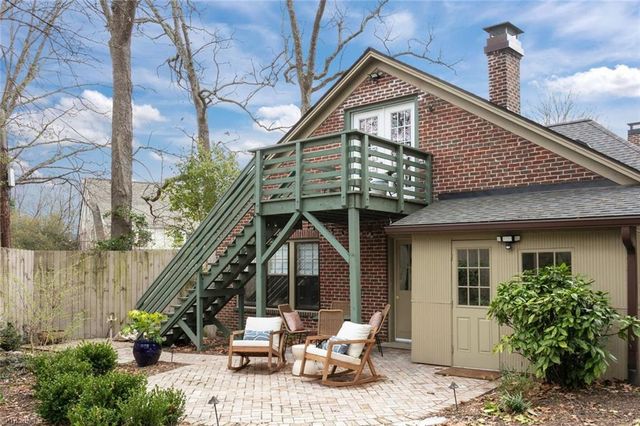 1606 End W Place, Greensboro, NC 27403