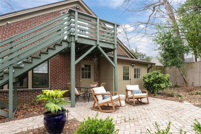 1606 End W Place, Greensboro, NC 27403