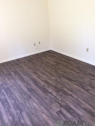 1767 Peck Dr, Baton Rouge, LA 70810