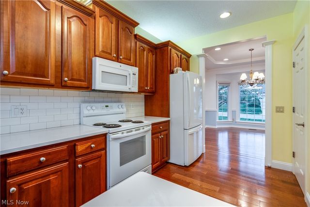 2222 Burberry Street NW, North Canton, OH 44720