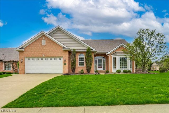 2222 Burberry Street NW, North Canton, OH 44720