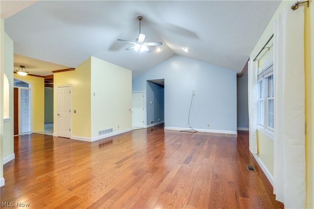 2222 Burberry Street NW, North Canton, OH 44720