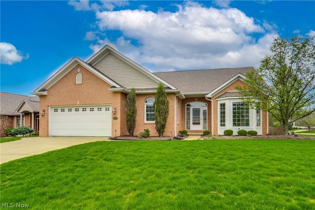 2222 Burberry Street NW, North Canton, OH 44720