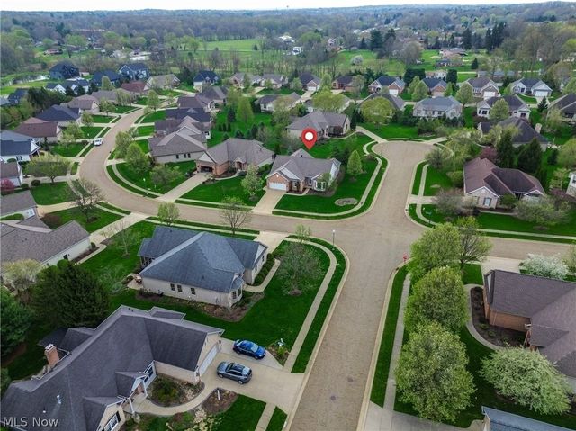 2222 Burberry Street NW, North Canton, OH 44720