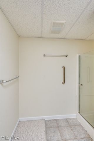 2222 Burberry Street NW, North Canton, OH 44720