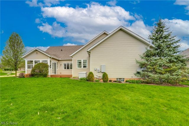 2222 Burberry Street NW, North Canton, OH 44720