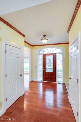 2222 Burberry Street NW, North Canton, OH 44720