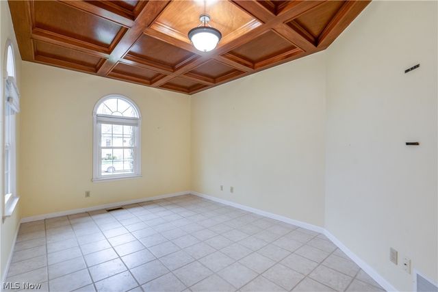 2222 Burberry Street NW, North Canton, OH 44720