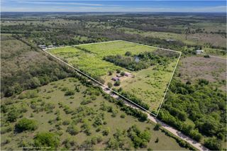 523 County Road 414, Buckholts, TX 76518