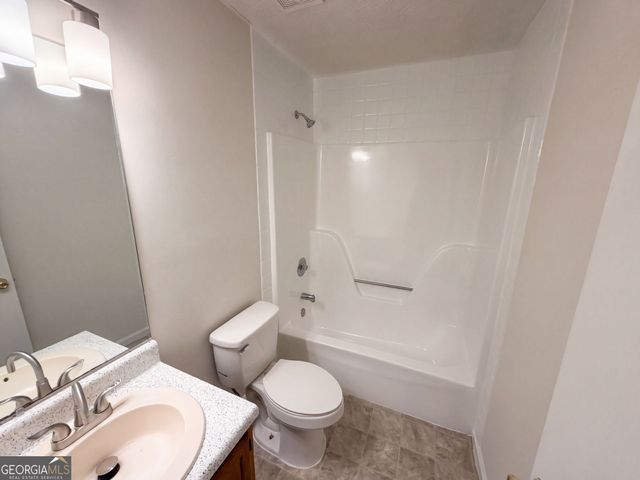 5330 Garvey Drive, Fairburn, GA 30213