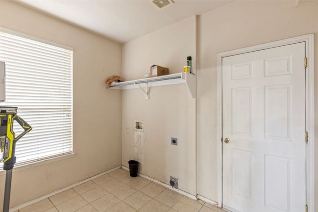 903 Summerbrook Drive, Euless, TX 76040