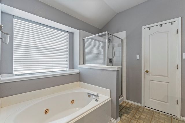 903 Summerbrook Drive, Euless, TX 76040