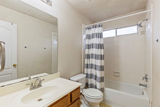 903 Summerbrook Drive, Euless, TX 76040