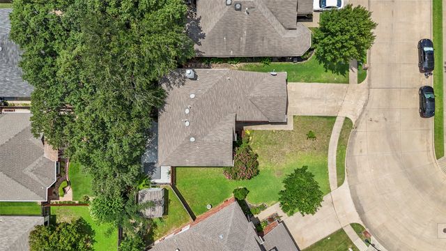 903 Summerbrook Drive, Euless, TX 76040