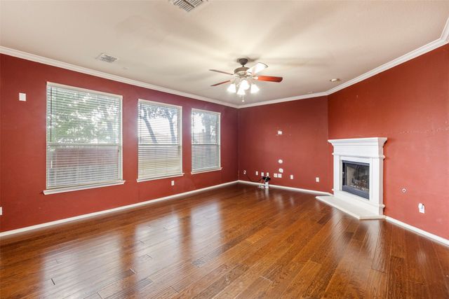 903 Summerbrook Drive, Euless, TX 76040