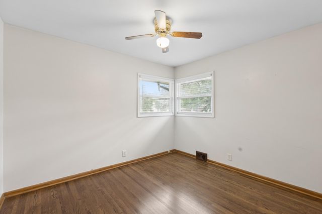 7800 53rd Avenue N, New Hope, MN 55428
