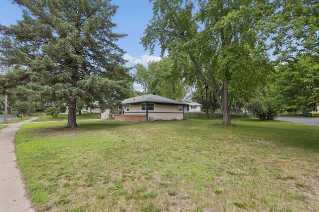 7800 53rd Avenue N, New Hope, MN 55428