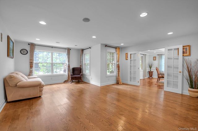 87 Arleigh Road, Great Neck, NY 11021