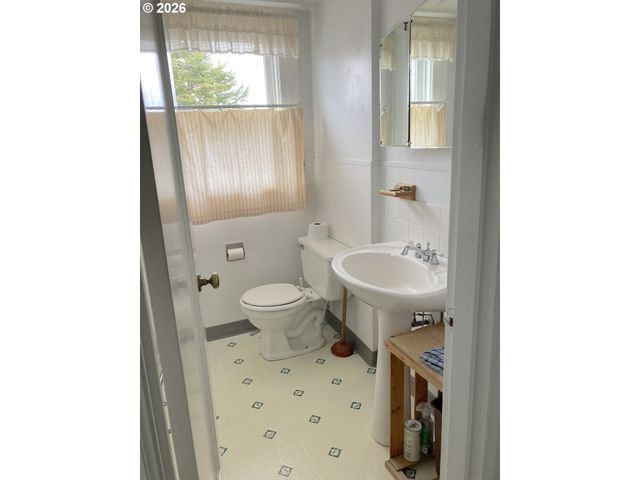 538 KENSINGTON Ave, Astoria, OR 97103