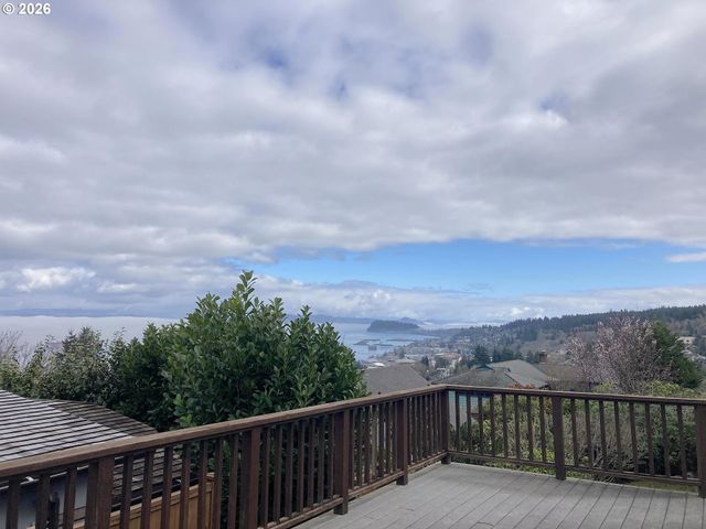 538 KENSINGTON Ave, Astoria, OR 97103