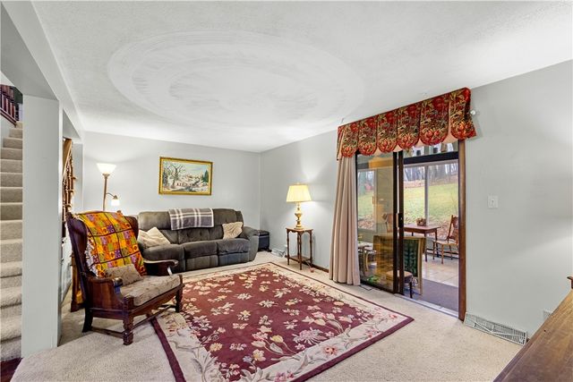 107 Bertram Ave, Bentleyville, PA 15314