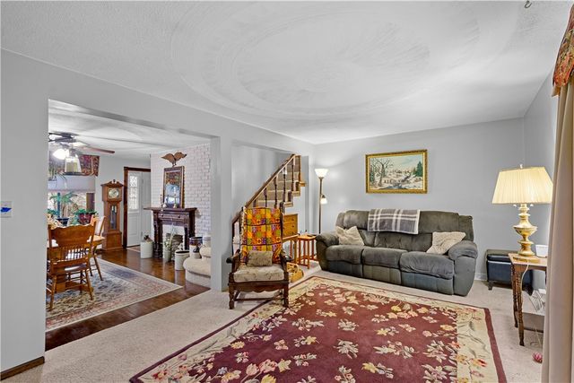 107 Bertram Ave, Bentleyville, PA 15314