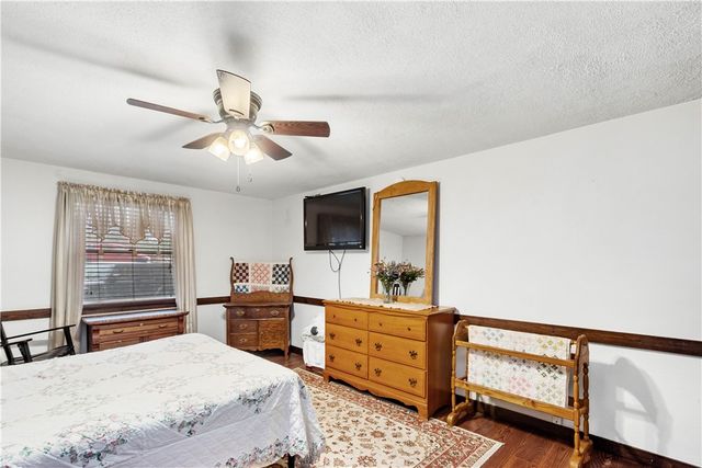 107 Bertram Ave, Bentleyville, PA 15314