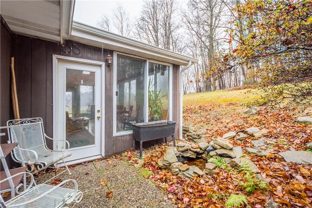 107 Bertram Ave, Bentleyville, PA 15314