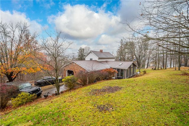 107 Bertram Ave, Bentleyville, PA 15314