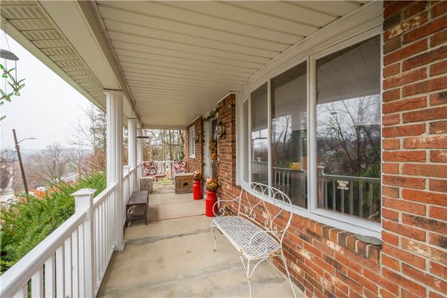 107 Bertram Ave, Bentleyville, PA 15314