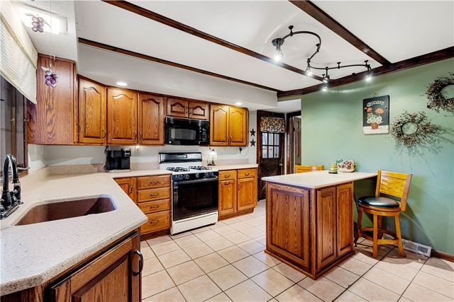 107 Bertram Ave, Bentleyville, PA 15314