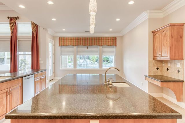 10890 N Sierra Vista Avenue, Fresno, CA 93730