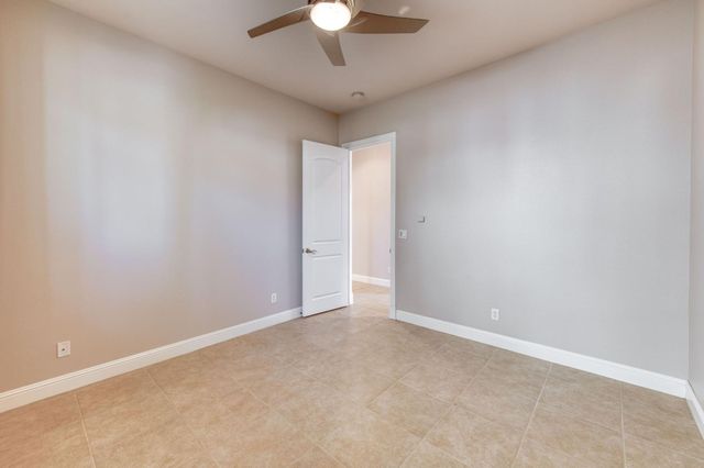 10890 N Sierra Vista Avenue, Fresno, CA 93730