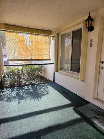 423 Pine Glen Lane C-1, Greenacres, FL 33463