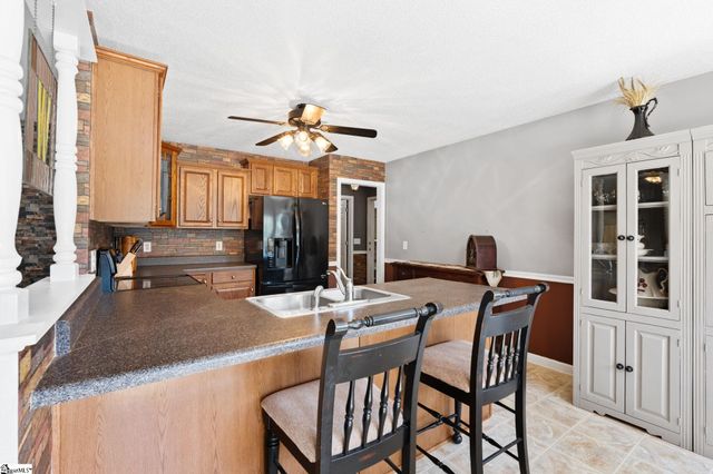 100 Oak Road, Piedmont, SC 29673