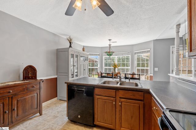 100 Oak Road, Piedmont, SC 29673