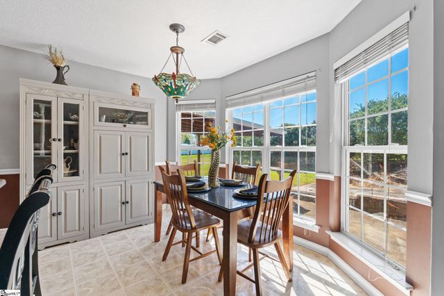 100 Oak Road, Piedmont, SC 29673