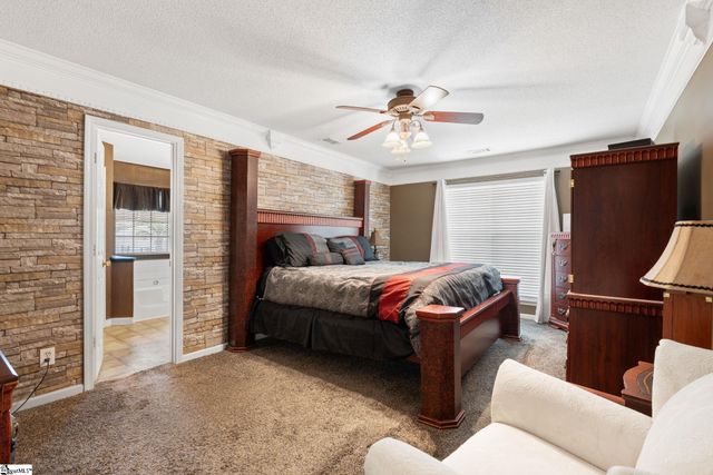 100 Oak Road, Piedmont, SC 29673