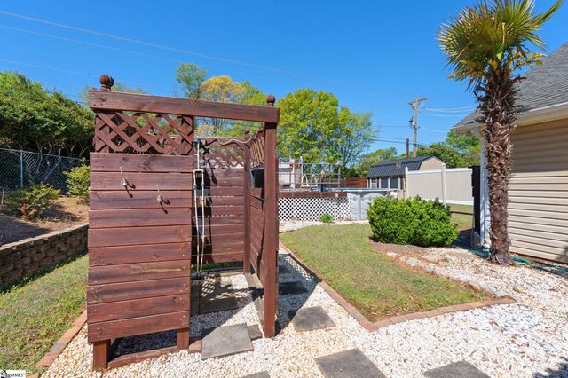 100 Oak Road, Piedmont, SC 29673