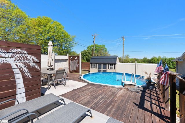 100 Oak Road, Piedmont, SC 29673