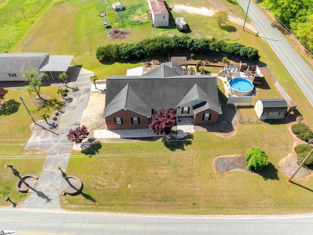 100 Oak Road, Piedmont, SC 29673