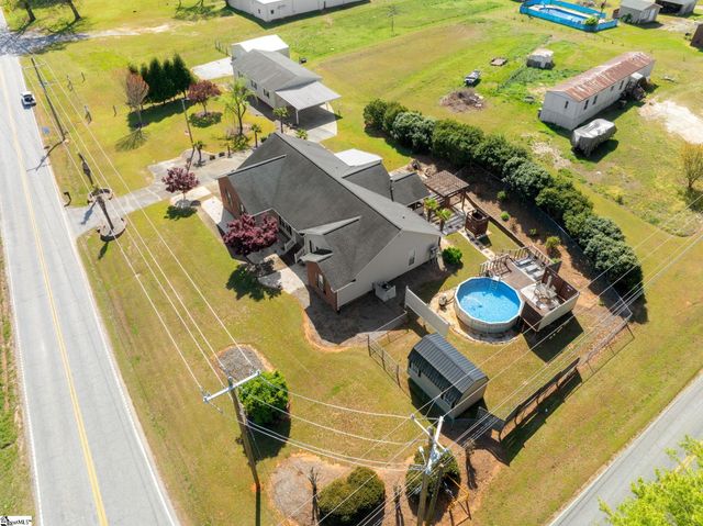 100 Oak Road, Piedmont, SC 29673