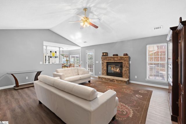 100 Oak Road, Piedmont, SC 29673