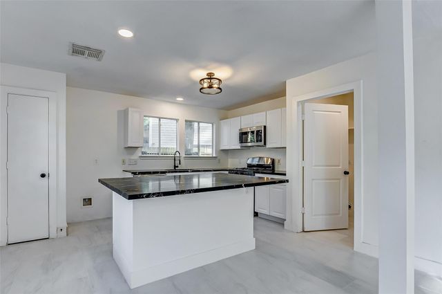 21892 Silver Oak Court, Porter, TX 77365