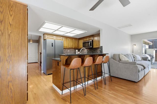 90 Lang Court, San Juan Bautista, CA 95045