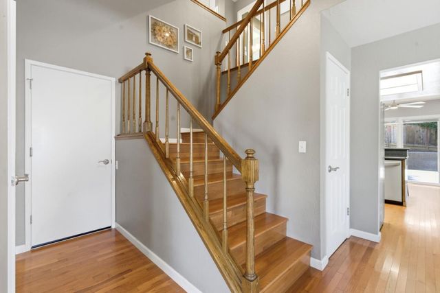 90 Lang Court, San Juan Bautista, CA 95045