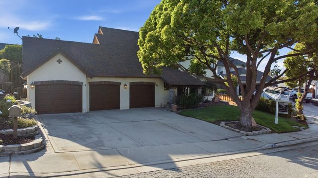 90 Lang Court, San Juan Bautista, CA 95045